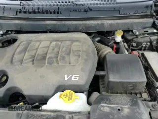 2019 Dodge Journey SE with VIN 3C4PDDBG3KT752169, listed as a Copart auction lot 53678585 with 104,996 mi miles and Salvage title. Bid and sale history available at DreamBid. Image 17.