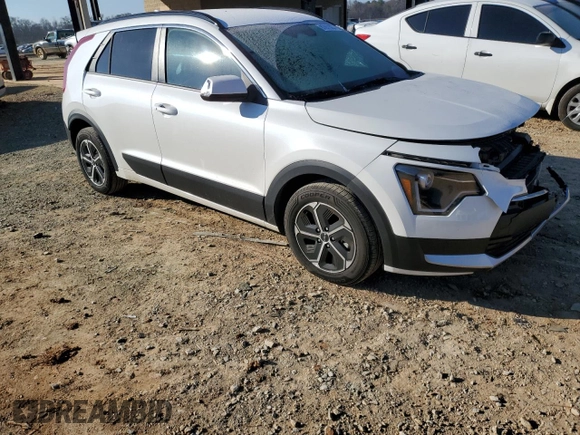 2023 Kia Niro EX with VIN KNDCR3LE5P5081599, listed as a Copart auction lot 87872055 with 34,407 mi miles and Salvage Title. Bid and sale history available at carsss.com. Image 4.