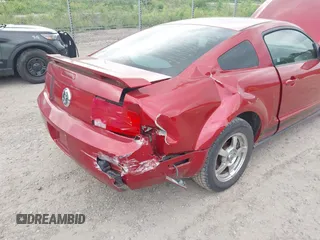 2005 Ford Mustang Deluxe с VIN 1ZVFT80N055208219, выставлен на аукционе IAAI как лот 42289150 с пробегом 144 434 миль миль и . История ставок и продаж доступна на DreamBid. Изображение 6.