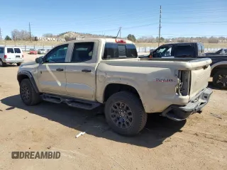 2024 Chevrolet Colorado 4WD Trail Boss z VIN 1GCPTEEK5R1183691, wystawiony jako Copart lot #50265655 z przebiegiem 26 125 mil mil oraz Szkoda całkowita • Salvage title. Historia ofert i sprzedaży dostępna na DreamBid. Obrazek 2.