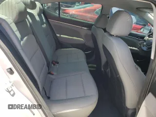 2017 Hyundai Elantra SE z VIN 5NPD84LF0HH063003, wystawiony jako Copart lot #56899785 z przebiegiem 167 502 mil mil oraz Szkoda całkowita • Salvage title. Historia ofert i sprzedaży dostępna na DreamBid. Obrazek 10.