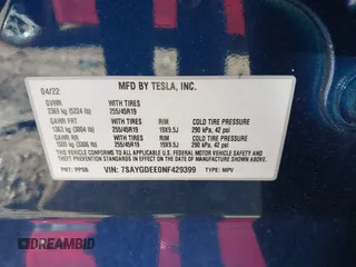 2022 Tesla Model Y Long Range z VIN 7SAYGDEE0NF429399, wystawiony jako IAAI lot #42333630 z przebiegiem 32 937 mil mil oraz . Historia ofert i sprzedaży dostępna na DreamBid. Obrazek 9.