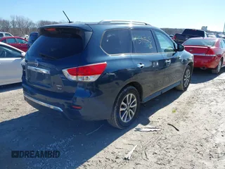 2013 Nissan Pathfinder SV with VIN 5N1AR2MM4DC631921, listed as a IAAI auction lot 41590825 with 140,059 mi miles. Bid and sale history available at carsss.com. Image 4.