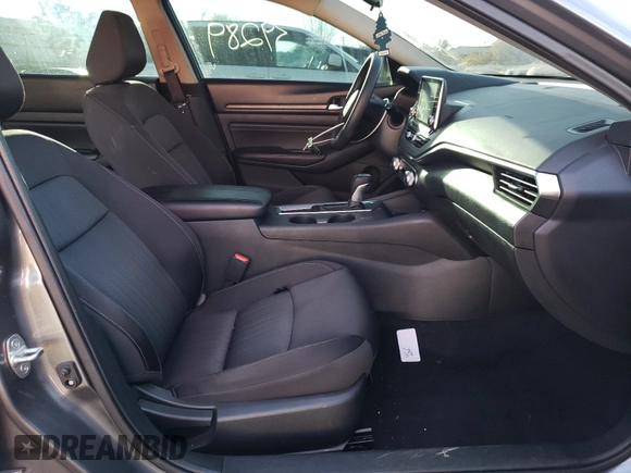 2019 Nissan Altima 2.5 S with VIN 1N4BL4BV0KC212310, listed as a Copart auction lot 57659390 with 39,289 mi miles and Salvage Title. Bid and sale history available at carsss.com. Image 5.