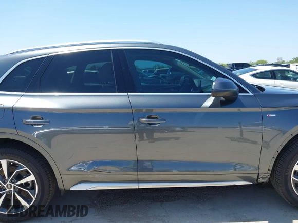2022 Audi Q5 S line Premium with VIN WA1GAAFYXN2102653, listed as a IAAI auction lot 41967220 with 20,864 mi miles and . Bid and sale history available at DreamBid. Image 14.