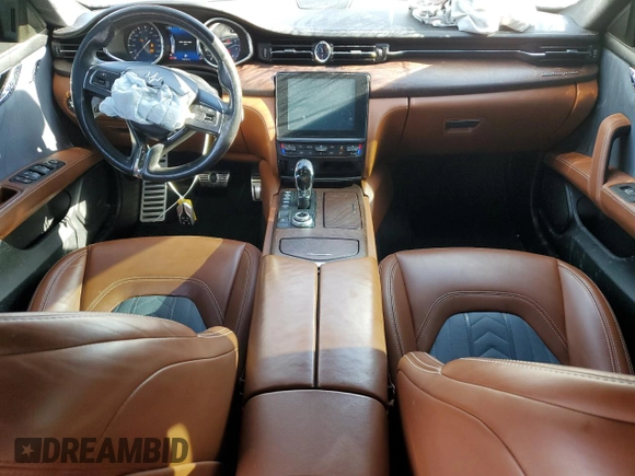 2017 Maserati Quattroporte z VIN ZAM56RRL5H1206129, wystawiony jako Copart lot #78311383 z przebiegiem 76 978 mil mil oraz . Historia ofert i sprzedaży dostępna na DreamBid. Obrazek 8.