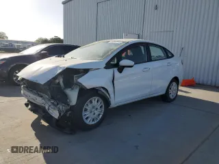 2015 Ford Fiesta S z VIN 3FADP4AJ4FM123484, wystawiony jako Copart lot #54095345 z przebiegiem 63 123 mil mil oraz Szkoda całkowita • Salvage title. Historia ofert i sprzedaży dostępna na DreamBid. Obrazek 1.