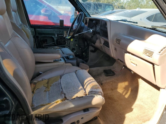 1994 Ford Explorer Eddie Bauer with VIN 1FMDU34X2RUC11751, listed as a Copart auction lot 41621815 with 72,074 mi miles and Non repairable. Bid and sale history available at DreamBid. Image 7.
