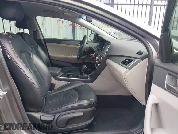 2019 Hyundai Sonata SE with VIN 5NPE24AF7KH751127, listed as a IAAI auction lot 41184221 with 83,267 mi miles and . Bid and sale history available at carsss.com. Image 5.