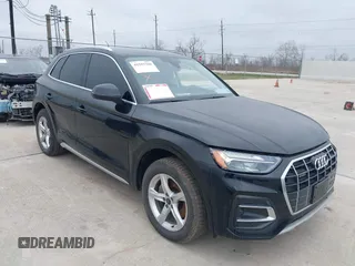 2021 Audi Q5 Premium with VIN WA1AAAFYXM2005196, listed as a IAAI auction lot 41593700 with 63,573 mi miles. Bid and sale history available at carsss.com. Image 1.