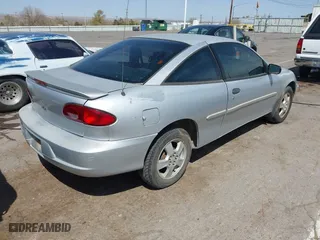 2000 Chevrolet Cavalier with VIN 1G1JC1240Y7141938, listed as a IAAI auction lot 41963984 with 127,458 mi miles. Bid and sale history available at carsss.com. Image 4.
