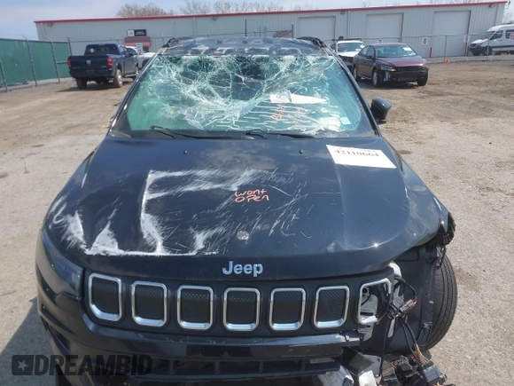 2022 Jeep Compass Latitude with VIN 3C4NJCBB6NT229649, listed as a IAAI auction lot 42110664 with 19,866 mi miles and . Bid and sale history available at DreamBid. Image 6.