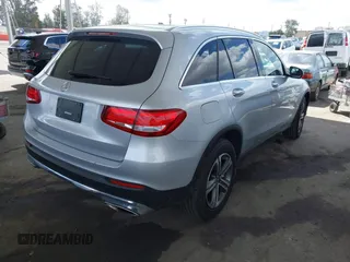 2019 Mercedes-Benz GLC 300 with VIN WDC0G4JB4KV129605, listed as a IAAI auction lot 42207132 with 39,743 mi miles and . Bid and sale history available at DreamBid. Image 4.