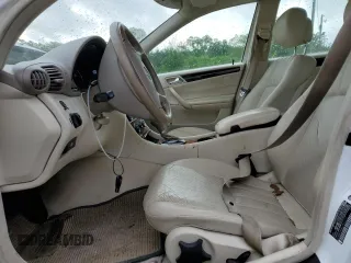 2006 Mercedes-Benz C 280 Luxury z VIN WDBRF54H66A852311, wystawiony jako Copart lot #53780605 z przebiegiem 153 275 mil mil oraz Szkoda całkowita • Salvage title. Historia ofert i sprzedaży dostępna na DreamBid. Obrazek 7.