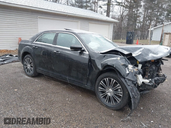 2013 Chrysler 300 S z VIN 2C3CCAGG2DH659829, wystawiony jako IAAI lot #41726809 z przebiegiem 149 908 mil mil oraz . Historia ofert i sprzedaży dostępna na DreamBid. Obrazek 1.