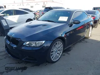 2011 BMW M3 with VIN WBSDX9C50BE584780, listed as a IAAI auction lot 41603749 with 156,141 mi miles. Bid and sale history available at carsss.com. Image 17.