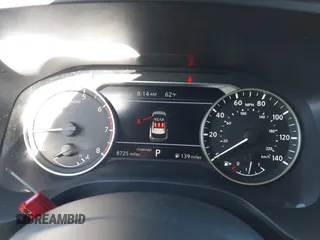 2023 Nissan Rogue SV z VIN JN8BT3BA3PW437865, wystawiony jako IAAI lot #41834250 z przebiegiem 8 725 mil mil oraz . Historia ofert i sprzedaży dostępna na DreamBid. Obrazek 7.