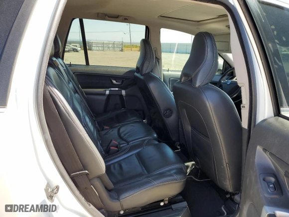 2014 Volvo XC90 R-Design with VIN YV4952CT0E1690986, listed as a Copart auction lot 61882904 with 244,573 mi miles and Clean Title. Bid and sale history available at carsss.com. Image 11.