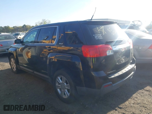 2010 GMC Terrain SLE-1 z VIN 2CTFLCEW0A6416692, wystawiony jako IAAI lot #42165126 z przebiegiem Nie podano mil oraz . Historia ofert i sprzedaży dostępna na DreamBid. Obrazek 3.