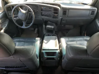 2002 GMC Sierra 1500HD SLE z VIN 1GTGC13U22F117864, wystawiony jako Copart lot #60396074 z przebiegiem Nie podano mil oraz Szkody całkowita. Historia ofert i sprzedaży dostępna na DreamBid. Obrazek 8.