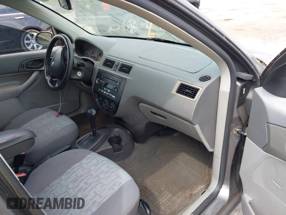 2005 Ford Focus SE with VIN 1FAFP36N35W211505, listed as a IAAI auction lot 42087016 with 256,413 mi miles and . Bid and sale history available at carsss.com. Image 5.