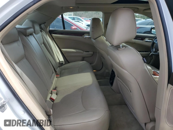 2011 Chrysler 300 C z VIN 2C3CK6CT1BH612274, wystawiony jako Copart lot #47928685 z przebiegiem 135 928 mil mil oraz Szkoda całkowita • Salvage title. Historia ofert i sprzedaży dostępna na DreamBid. Obrazek 10.