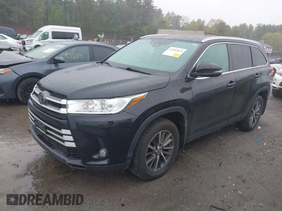 2018 Toyota Highlander SE with VIN 5TDJZRFH0JS887299, listed as a IAAI auction lot 42202813 with 78,490 mi miles and . Bid and sale history available at DreamBid. Image 2.