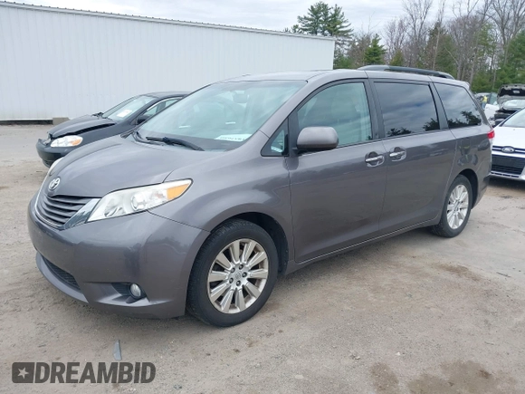 2011 Toyota Sienna XLE with VIN 5TDDK3DC8BS009918, listed as a IAAI auction lot 41937680 with 169,032 mi miles. Bid and sale history available at carsss.com. Image 2.