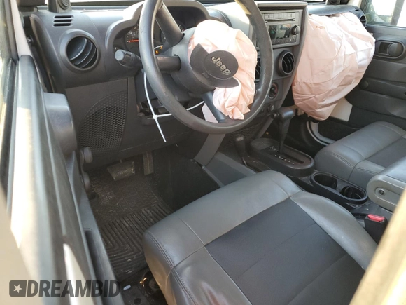 2009 Jeep Wrangler X with VIN 1J4FA241X9L782609, listed as a Copart auction lot 88790305 with 120,450 mi miles and Clean Title. Bid and sale history available at DreamBid. Image 8.
