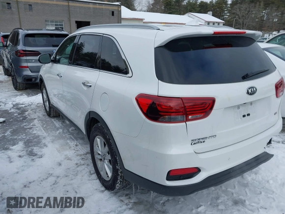 2019 Kia Sorento LX with VIN 5XYPGDA39KG452763, listed as a IAAI auction lot 41585609 with 71,503 mi miles. Bid and sale history available at carsss.com. Image 3.