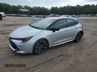 2022 Toyota Corolla Hatchback XSE with VIN JTNA4MBE4N3189794, listed as a Copart auction lot 74060184 with 55,628 mi miles and Salvage Title. Bid and sale history available at carsss.com. Image 1.