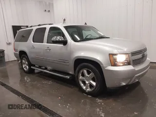 2011 Chevrolet Suburban LTZ with VIN 1GNSKKE31BR143238, listed as a IAAI auction lot 41621927 with 224,313 mi miles. Bid and sale history available at carsss.com. Image 1.