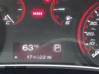 2015 Dodge Dart SXT with VIN 1C3CDFBB9FD227969, listed as a IAAI auction lot 42103198 with 174,022 mi miles. Bid and sale history available at carsss.com. Image 15.