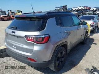 2021 Jeep Compass Altitude with VIN 3C4NJCBB5MT509187, listed as a IAAI auction lot 42021788 with 51,841 mi miles. Bid and sale history available at carsss.com. Image 4.