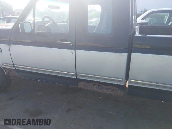 1996 Ford F-150 with VIN 1FTEX14H0TKA49456, listed as a IAAI auction lot 42689128 with 243,331 mi miles and . Bid and sale history available at DreamBid. Image 15.