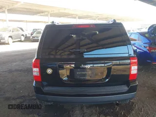 2014 Jeep Patriot Sport with VIN 1C4NJPBB7ED915924, listed as a IAAI auction lot 41641555 with 131,732 mi miles. Bid and sale history available at carsss.com. Image 16.