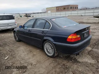 2003 BMW 3 Series 330xi with VIN WBAEW53473PG09534, listed as a Copart auction lot 86310584 with 203,453 mi miles and Clean Title. Bid and sale history available at carsss.com. Image 2.