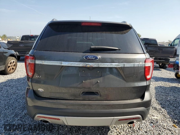 2017 Ford Explorer XLT с VIN 1FM5K7D85HGD79200, выставлен на аукционе Copart как лот 57557635 с пробегом 110 832 миль миль и Списание • Salvage title. История ставок и продаж доступна на DreamBid. Изображение 6.