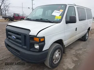 2014 Ford Econoline Cargo Commercial z VIN 1FTNE2EW9EDA50895, wystawiony jako IAAI lot #41498409 z przebiegiem 825 256 mil mil oraz . Historia ofert i sprzedaży dostępna na DreamBid. Obrazek 16.