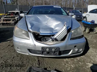 2005 Acura RL with VIN JH4KB16565C006773, listed as a Copart auction lot 42391075 with 203,355 mi miles and Salvage Title. Bid and sale history available at carsss.com. Image 5.