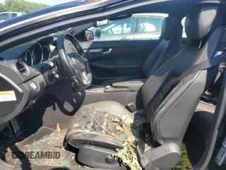 2014 Mercedes-Benz C 250 z VIN WDDGJ4HBXEG217830, wystawiony jako Copart lot #62474525 z przebiegiem 43 858 mil mil oraz Szkoda całkowita • Salvage title. Historia ofert i sprzedaży dostępna na DreamBid. Obrazek 7.