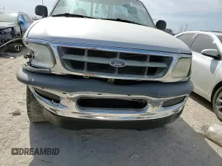 1998 Ford F-150 z VIN 1FTZF18W9WKA65043, wystawiony jako Copart lot #48902695 z przebiegiem 133 727 mil mil oraz Szkoda całkowita • Salvage title. Historia ofert i sprzedaży dostępna na DreamBid. Obrazek 10.