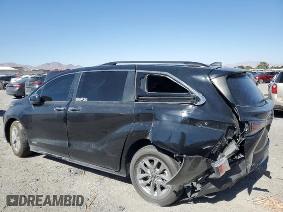 2021 Toyota Sienna XLE with VIN 5TDYRKEC1MS064669, listed as a Copart auction lot 57818955 with 120,181 mi miles and Salvage title. Bid and sale history available at DreamBid. Image 2.