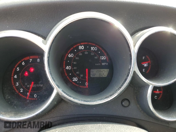 2008 Pontiac Vibe with VIN 5Y2SL65818Z401114, listed as a Copart auction lot 67005784 with 206,251 mi miles and Clean Title. Bid and sale history available at carsss.com. Image 9.
