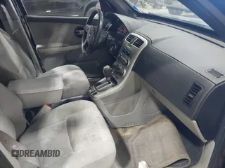2006 Chevrolet Equinox LS with VIN 2CNDL23F866143701, listed as a IAAI auction lot 42063580 with 180,703 mi miles and . Bid and sale history available at DreamBid. Image 5.