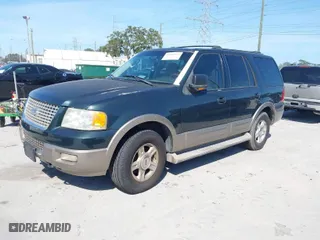2004 Ford Expedition Eddie Bauer with VIN 1FMFU18L04LA47547, listed as a IAAI auction lot 41501815 with 207,138 mi miles. Bid and sale history available at carsss.com. Image 2.