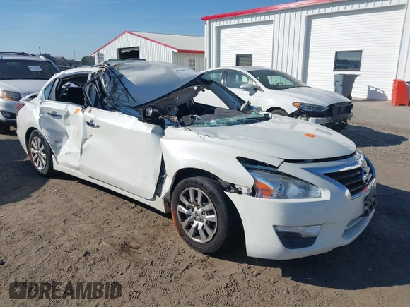 2015 Nissan Altima S with VIN 1N4AL3AP8FN309659, listed as a IAAI auction lot 41704516 with 172,330 mi miles and . Bid and sale history available at carsss.com. Image 1.