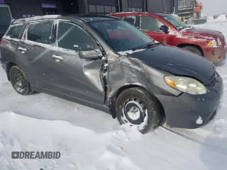 2006 Toyota Matrix STD z VIN 2T1KR32EX6C590103, wystawiony jako Copart lot #47093185 z przebiegiem Nie podano mil oraz Szkoda całkowita • Salvage title. Historia ofert i sprzedaży dostępna na DreamBid. Obrazek 4.