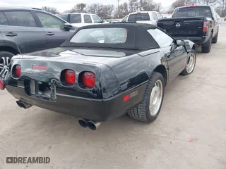 1995 Chevrolet Corvette with VIN 1G1YY32P7S5116530, listed as a IAAI auction lot 41284231 with 81,391 mi miles. Bid and sale history available at carsss.com. Image 4.