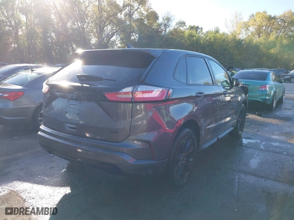2022 Ford Edge SE with VIN 2FMPK4G9XNBA21993, listed as a IAAI auction lot 40575593 with 34,801 mi miles. Bid and sale history available at carsss.com. Image 4.